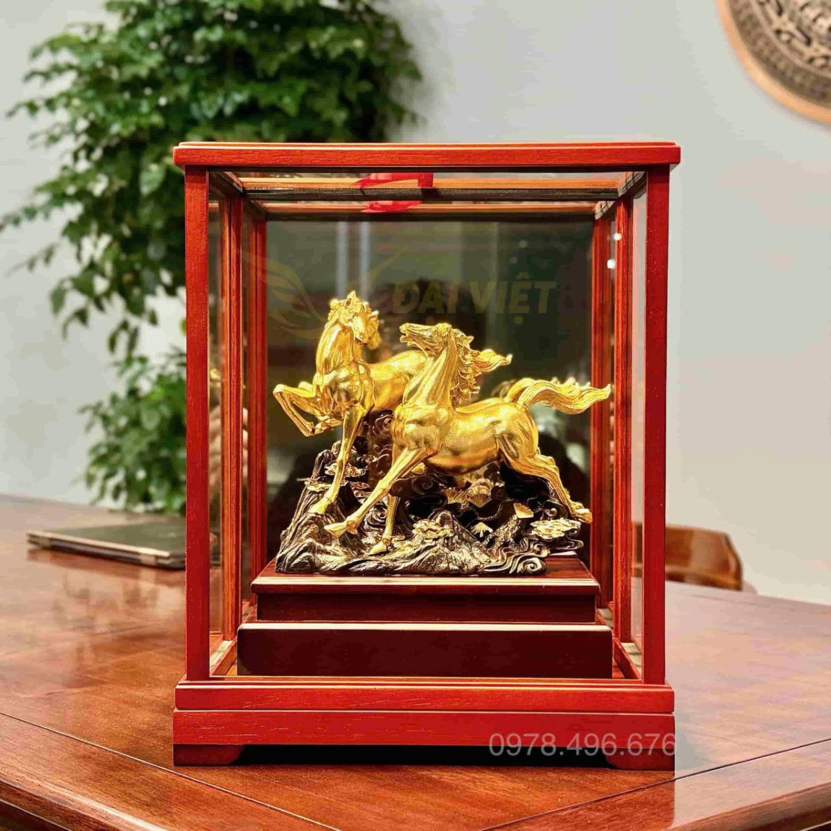 Tượng ngựa mã đáo thành công dát vàng, quà tặng vàng hoàn hảo